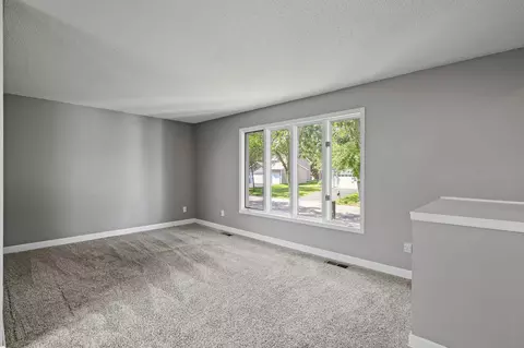 10928 Jersey Ct N, Champlin, MN 55316 photo 5