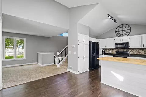 10928 Jersey Ct N, Champlin, MN 55316 photo 9