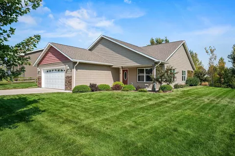914 Johnson Dr, New Richmond, WI 54017