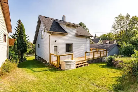 Exterior - 2211 W 11th St, Duluth, MN 55806 photo 15 of 21