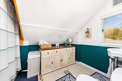 Bath - 2211 W 11th St, Duluth, MN 55806 photo 1 of 3