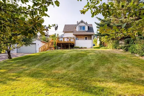 2211 W 11th St, Duluth, MN 55806