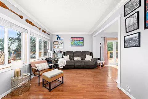 Living - 2211 W 11th St, Duluth, MN 55806 photo 3 of 3