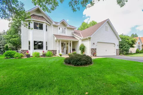 9564 Hillingdon Rd, Woodbury, MN 55125