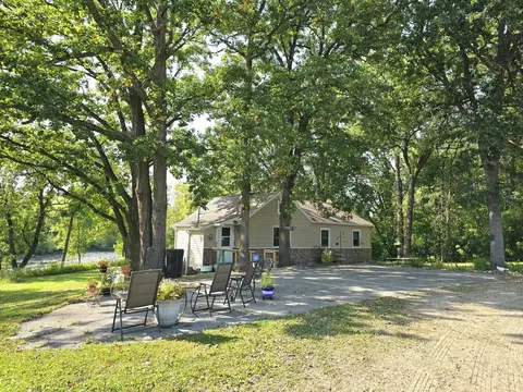 39 Front St, Littlefork, MN 56653