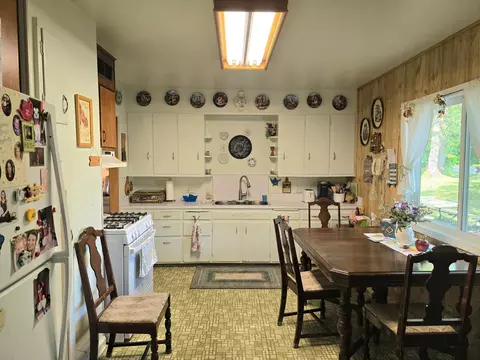 Kitchen - 39 Front St, Littlefork, MN 56653 photo 1 of 2