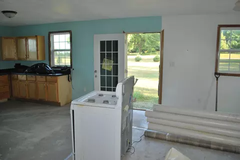 515 W Main St, Ceylon, MN 56121 photo 3