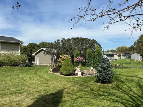 325 6th St NW, Plainview, MN 55964 photo 68
