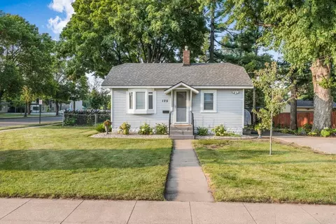125 3rd St NW, Osseo, MN 55369