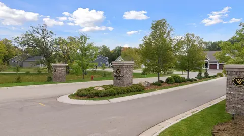 121 Forest Ct, Waconia, MN 55387