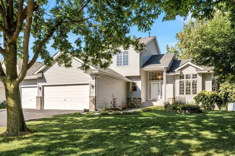 10957 Fox Hollow Ln N, Champlin, MN 55316