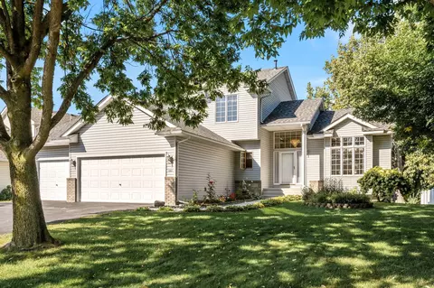 10957 Fox Hollow Ln N, Champlin, MN 55316