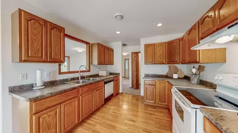 102 6th Ave NE, Elgin, MN 55932 photo 9