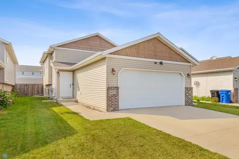 4773 Clock Tower Ln S, Fargo, ND 58104