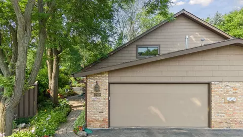 17909 Brigham Trl, Wayzata, MN 55391