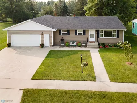 357 3rd St E, Halstad, MN 56548 photo 3