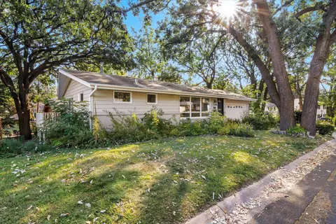 560 46th Ave NE, Columbia Heights, MN 55421
