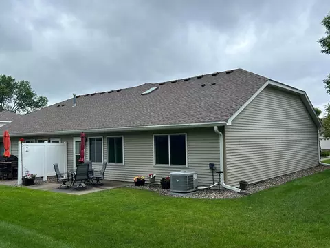 2835 Cornelia Trl, Woodbury, MN 55125