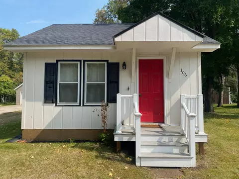 306 Cedar St N, Onamia, MN 56359