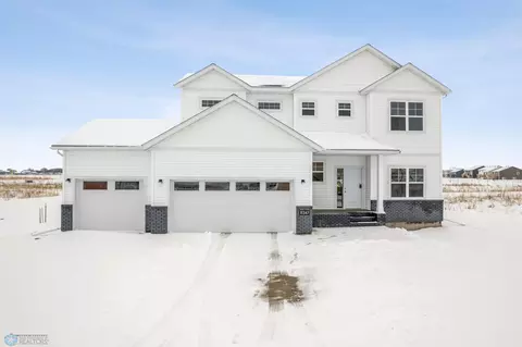 8347 62nd St S, Horace, ND 58047