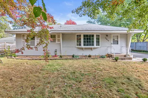 11419 Xavis St NW, Coon Rapids, MN 55433