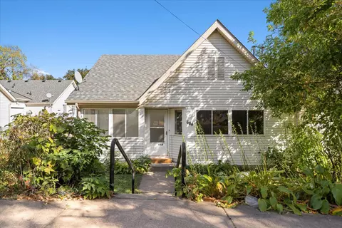 684 Otsego St, Saint Paul, MN 55130
