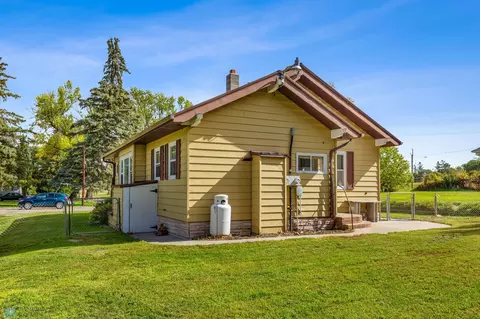 732 Center St, Enderlin, ND 58027 photo 32