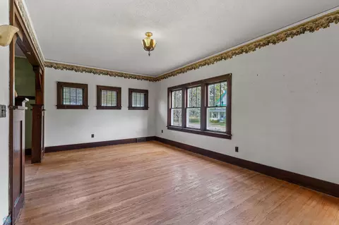 732 Center St, Enderlin, ND 58027 photo 7