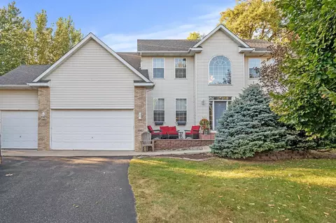 5061 Kahler Ct NE, Albertville, MN 55301