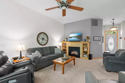 29573 Mentzer Ct, Lindstrom, MN 55045 photo 7
