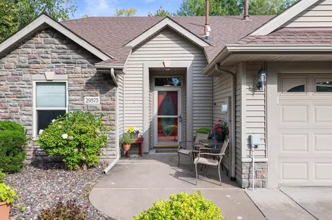 29573 Mentzer Ct, Lindstrom, MN 55045 photo 2