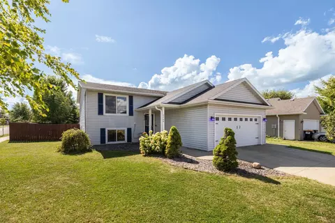 5908 Belfry Ln NW, Rochester, MN 55901