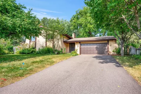 3527 Cohansey St, Shoreview, MN 55126