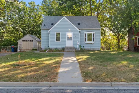 217 20th Ave N, Hopkins, MN 55343