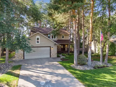 482 Spruce St, Shakopee, MN 55379