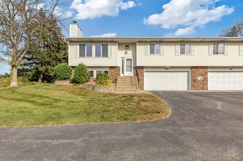4455 Clover Ln #B, Eagan, MN 55122 photo 2