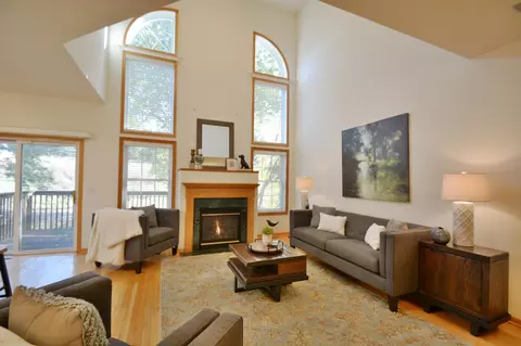 15260 Florist Cir, Apple Valley, MN 55124