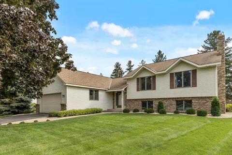 8907 Vincent Pl, Bloomington, MN 55431