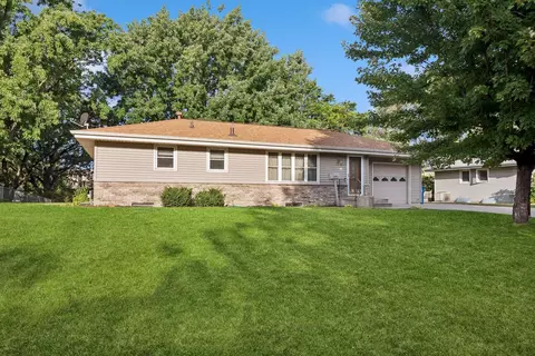 6010 5th St NE, Fridley, MN 55432