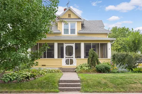 246 9th Ave N, Hopkins, MN 55343