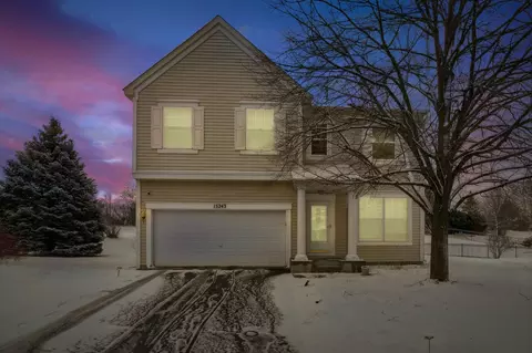15243 Dupont Ct, Apple Valley, MN 55124