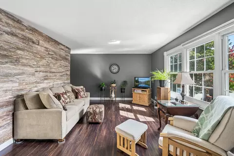 4976 Grenwich Trl N #C, Oakdale, MN 55128