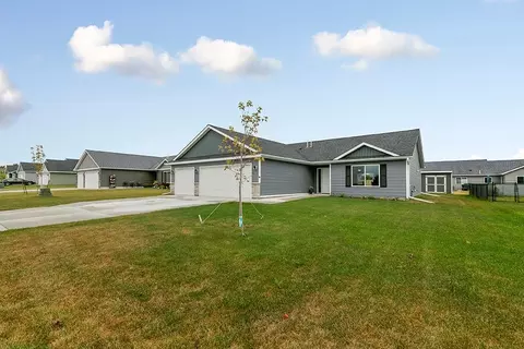 1117 11th Ave SE, Waseca, MN 56093