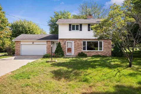 12520 Otto St, Rogers, MN 55374
