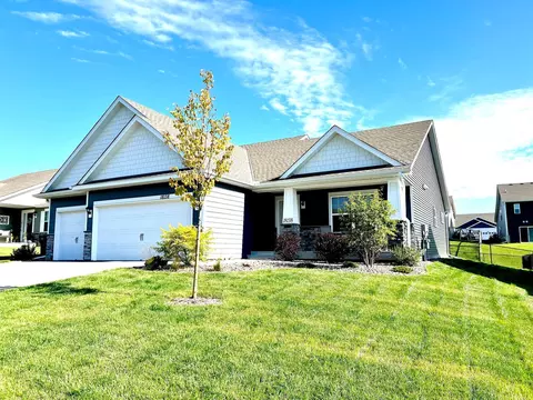 18138 Hidden Creek Trl, Lakeville, MN 55044