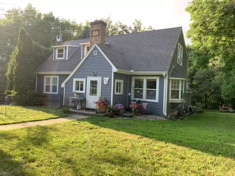 504 3rd St NE, Faribault, MN 55021 photo 4