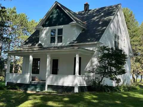 1968 County Rd E, Baldwin, WI 54002