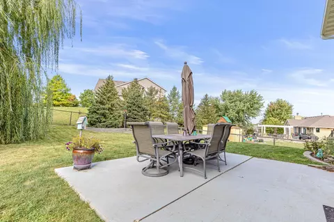 1116 Stonebridge Path, Jordan, MN 55352 photo 35