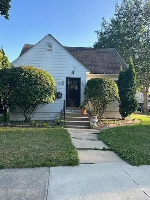711 12th Ave NW, Austin, MN 55912