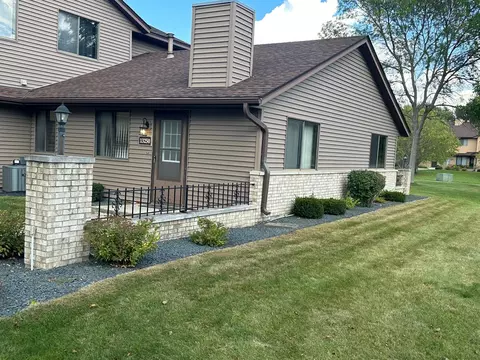 13250 90th Ave N, Maple Grove, MN 55369